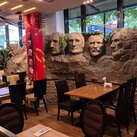 Design Mr President 4* Belgrad
