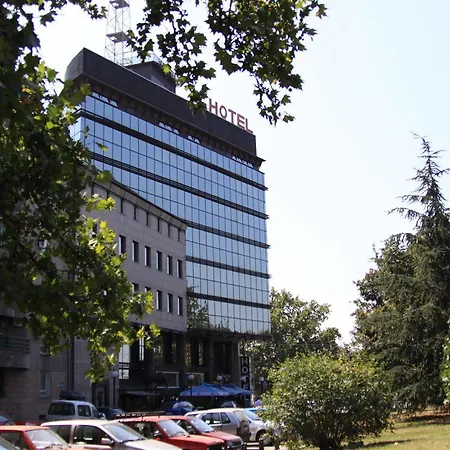 Hotel Design Mr President 4*